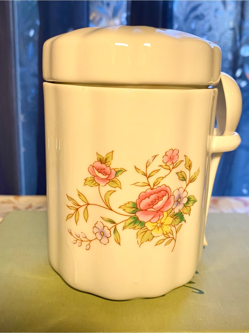 Vintage FTDA Tea/Sugar Canister with Lid & Spoon - Beautiful Cottagecore